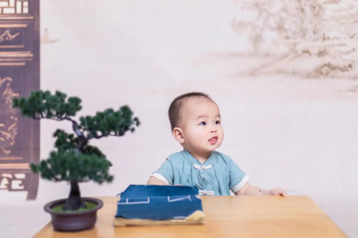 延边宝宝半夜吐了怎么回事 延边宝宝半夜吐了怎么回事